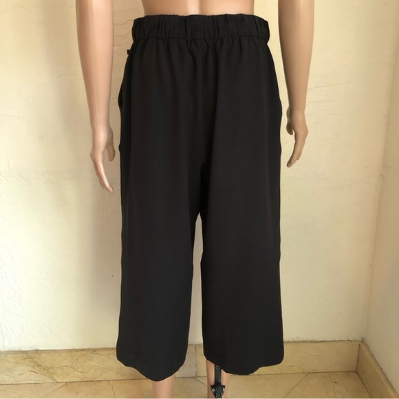 Lululemon Athletica Women’s Size S Black Wide-Leg Capri Pants High-Rise Elastic - Picture 2 of 16